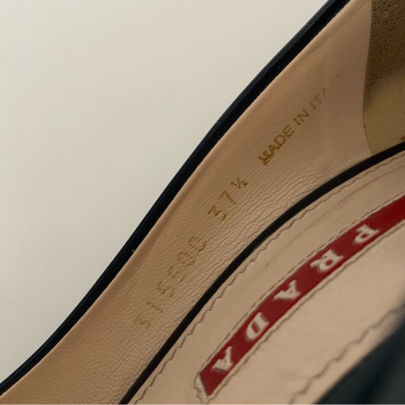 Prada Pointed toe Patent Leather Stiletto Heels Pumps with Bow - Picture 11 of 14